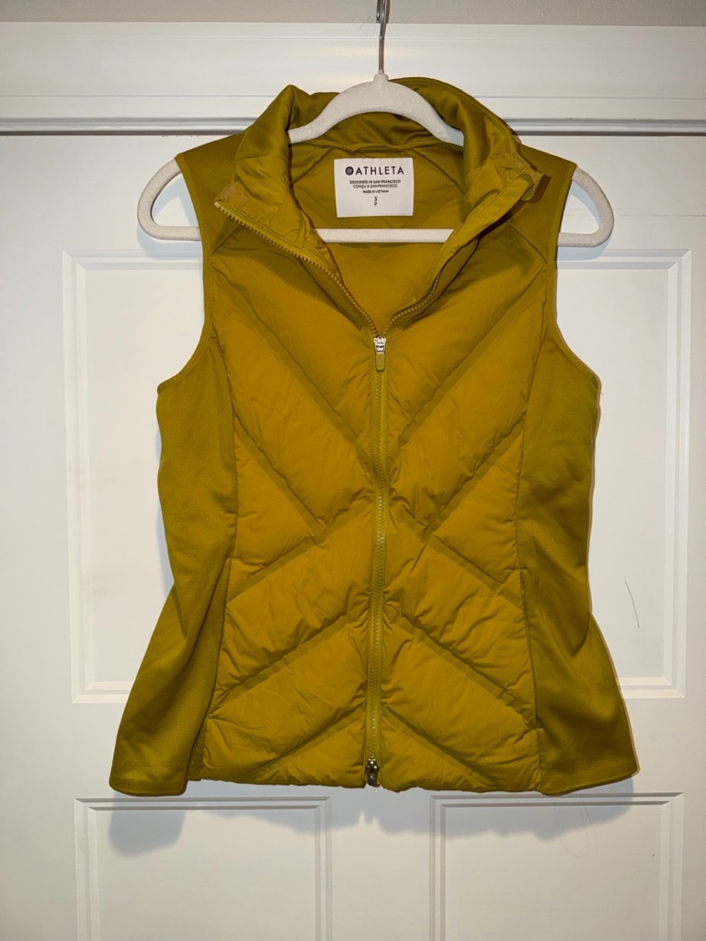 Athleta Inlet Vest Mustard Yellow